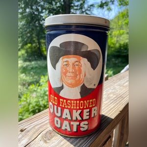 Vintage 1982 Quaker Oats Tin